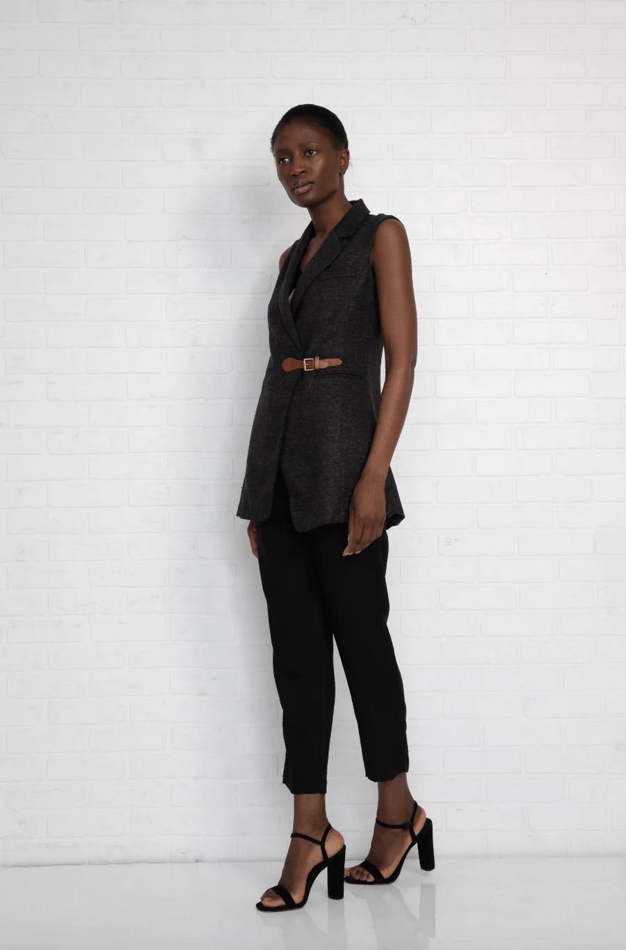 CHOKO'S SLEEVELESS WOOL VEST