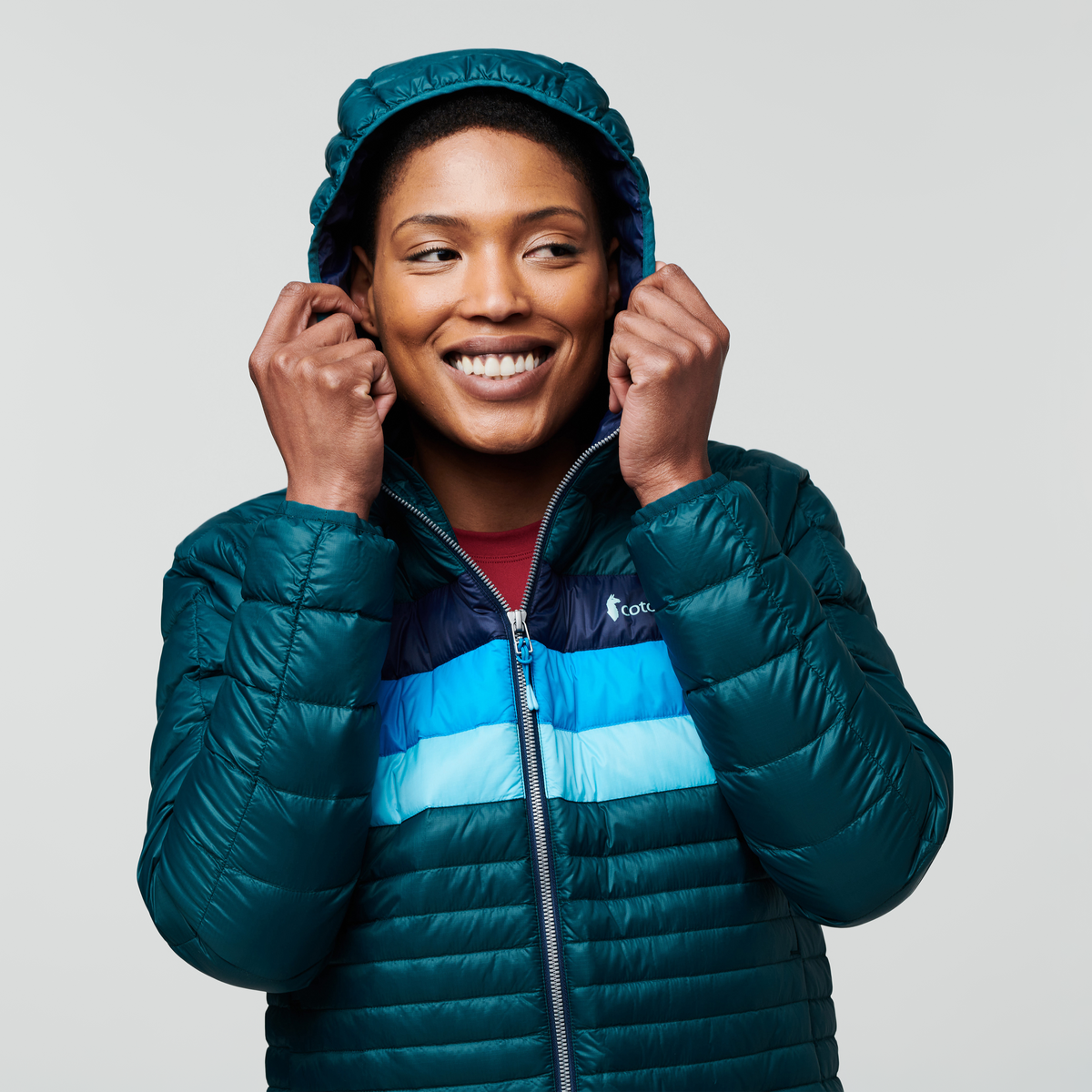 Fuego Hooded Down Jacket - Women's