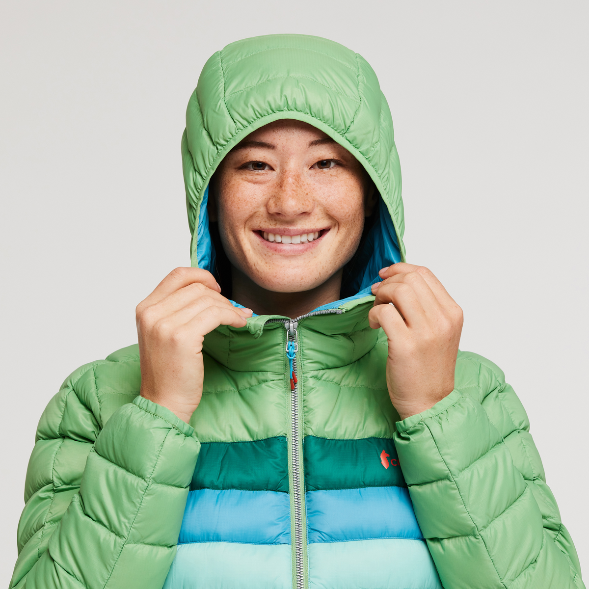 Fuego Hooded Down Jacket - Women's