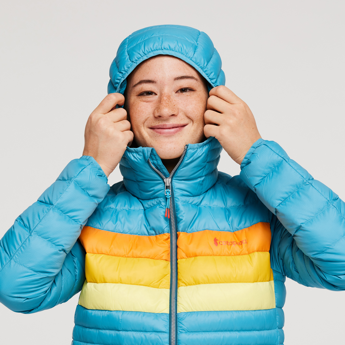 Fuego Hooded Down Jacket - Women's