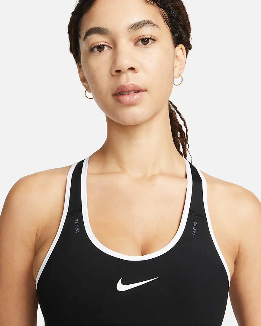 Nike Swoosh On The Run Women's Medium-Support Lightly Lined Sports Bra with Pockets