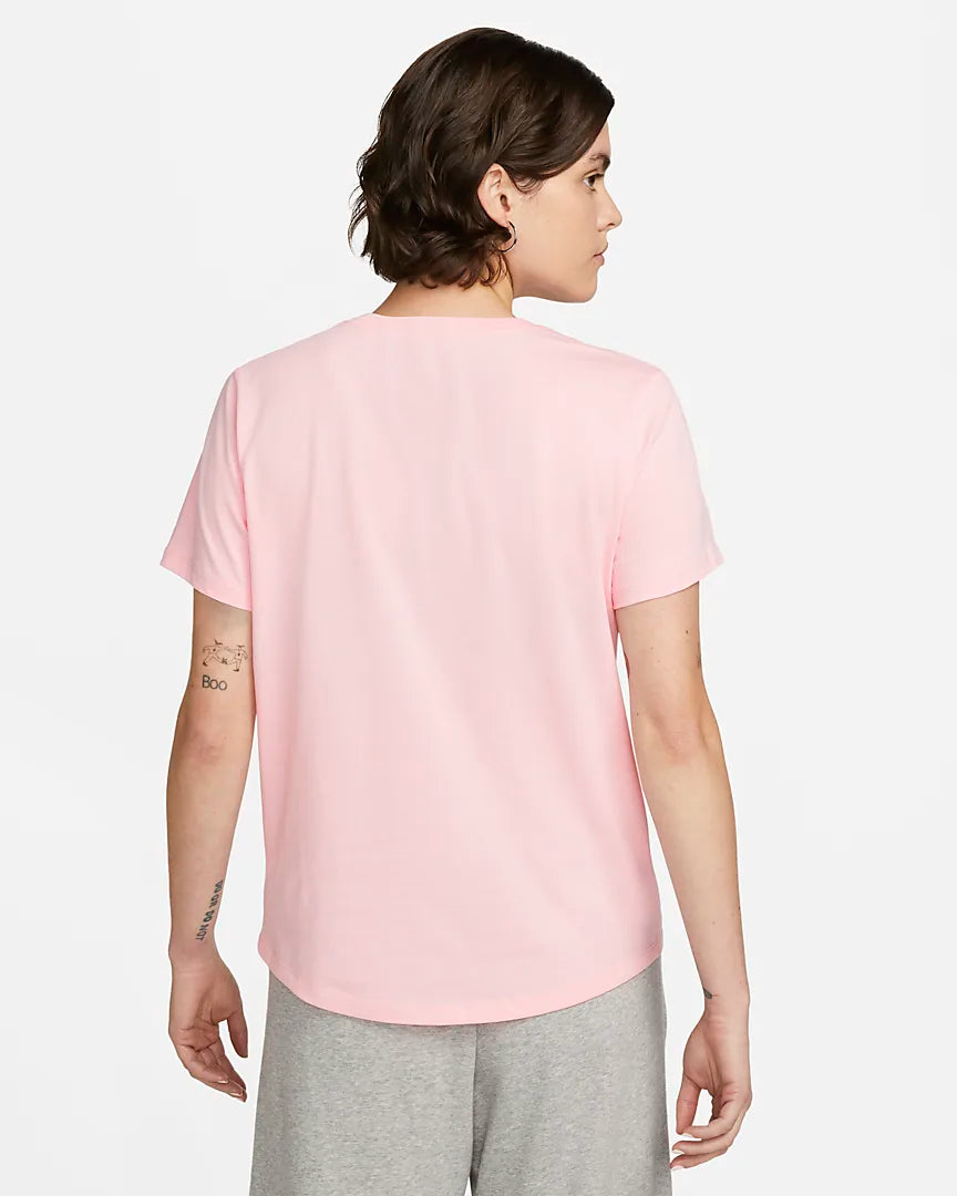 Nike Sportswear Essentials Women's Logo T-Shirt