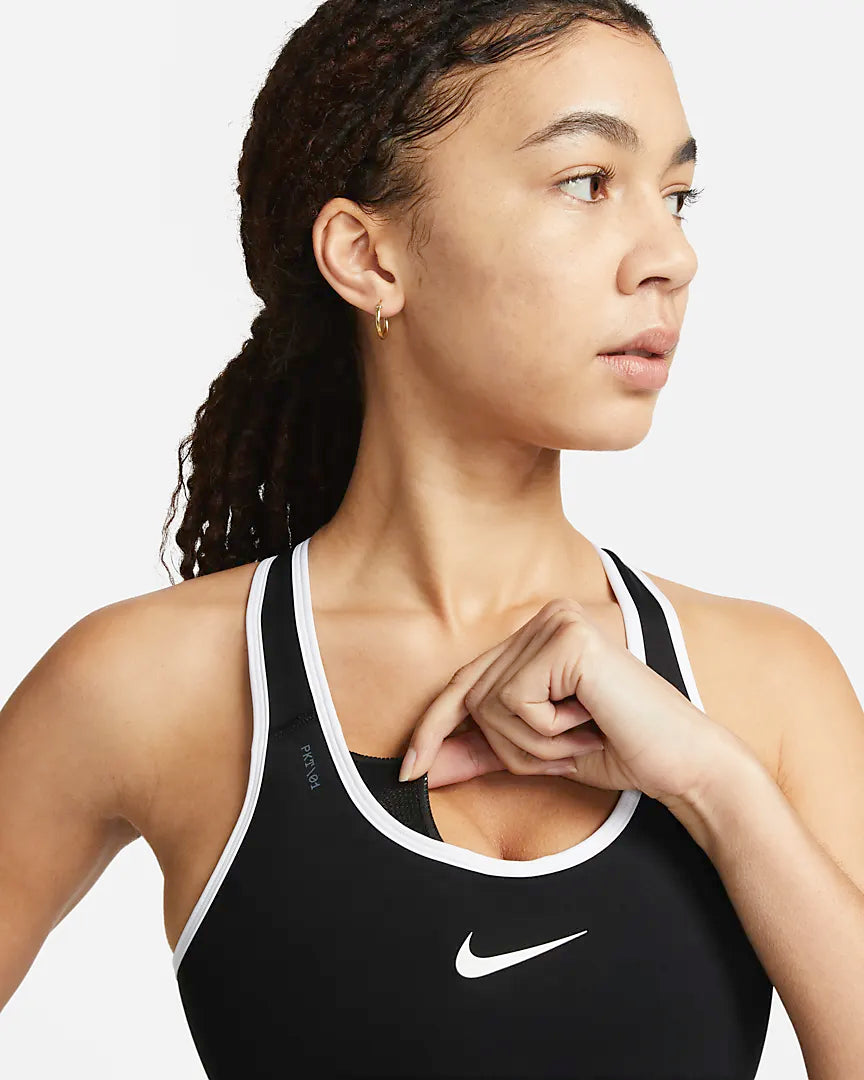 Nike Swoosh On The Run Women's Medium-Support Lightly Lined Sports Bra with Pockets