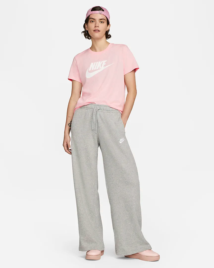 Nike Sportswear Essentials Women's Logo T-Shirt