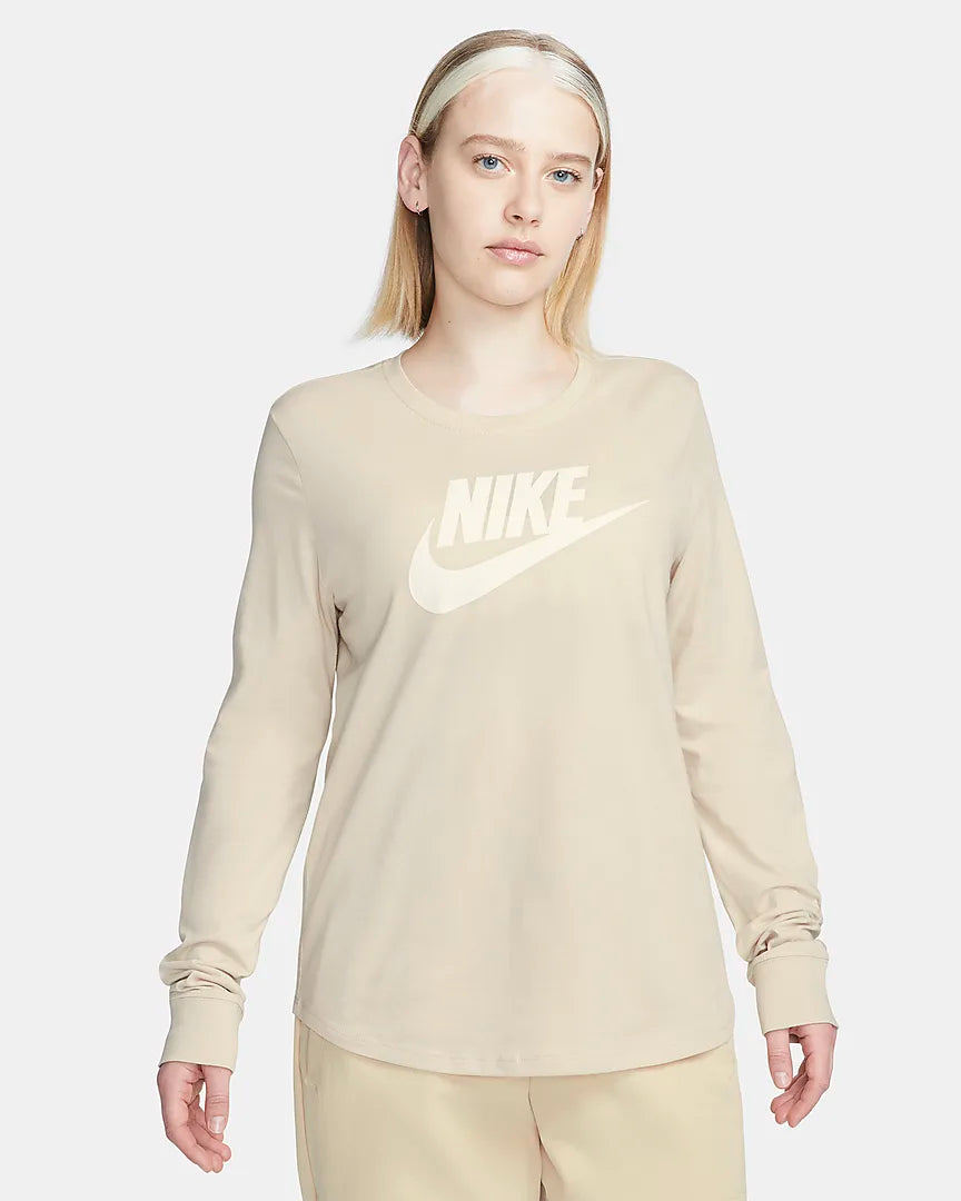 Nike Sportswear Essentials Women's Long-Sleeve Logo T-Shirt
