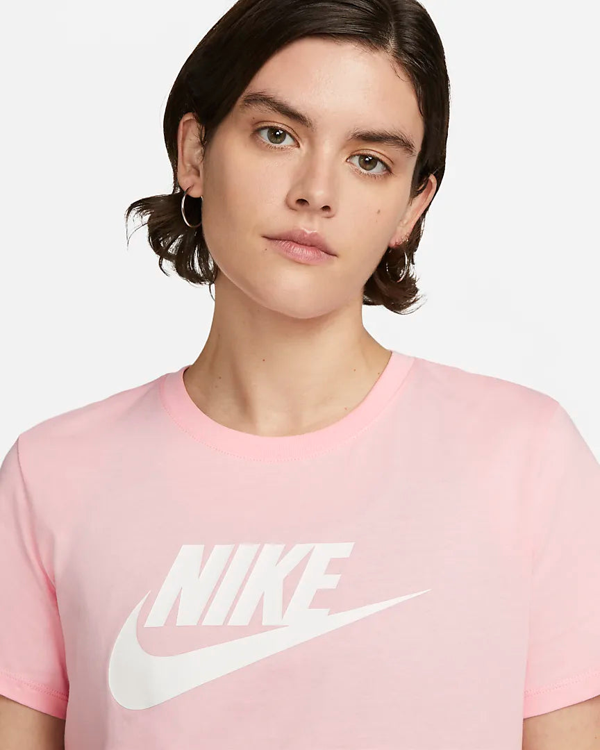 Nike Sportswear Essentials Women's Logo T-Shirt