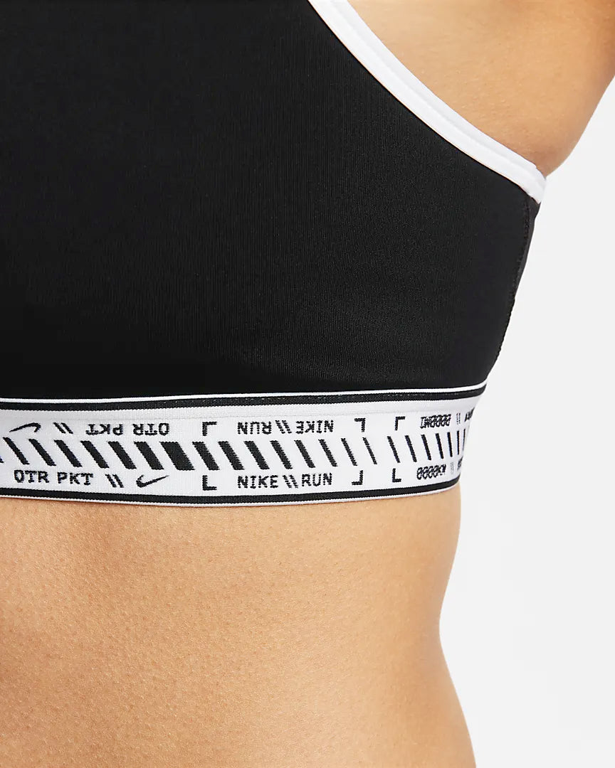 Nike Swoosh On The Run Women's Medium-Support Lightly Lined Sports Bra with Pockets