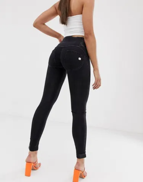 Black tight women's jeans
